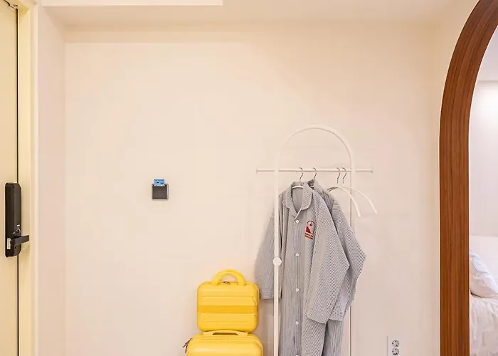 Monday Mansion ホテル